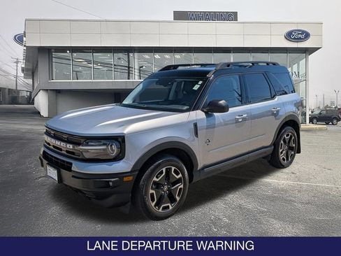 Used 2022 Ford Bronco Sport Outer Banks w/ Tech Package AWD/4WD image 3