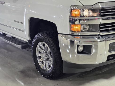Used 2018 Chevrolet Silverado 3500 LTZ w/ Duramax Plus Package image 9