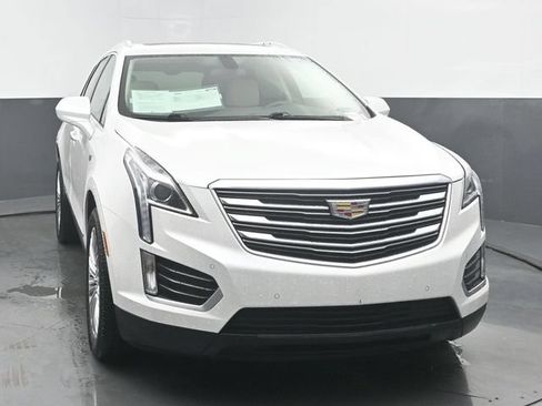 Used 2017 Cadillac XT5 Luxury w/ Advanced Security Package AWD/4WD image 8