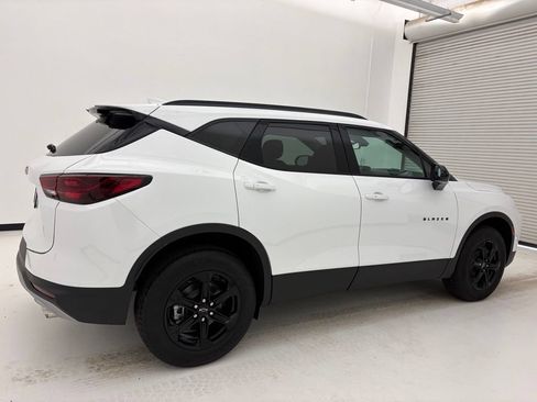 New 2026 Chevrolet Blazer LT w/ Convenience Package FWD image 22