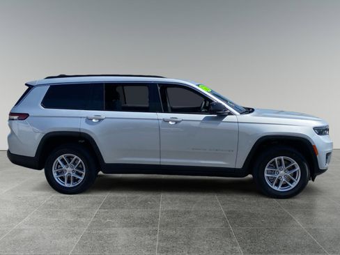 Used 2024 Jeep Grand Cherokee L Laredo RWD image 6