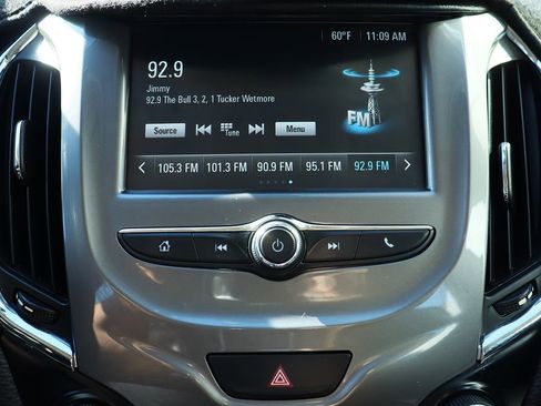 Used 2018 Chevrolet Cruze LT image 46