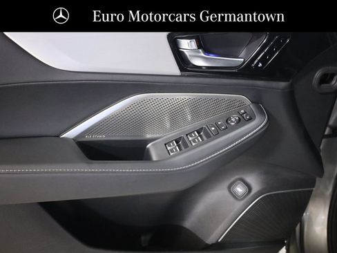 Used 2023 Acura MDX SH-AWD w/ Technology Package image 9