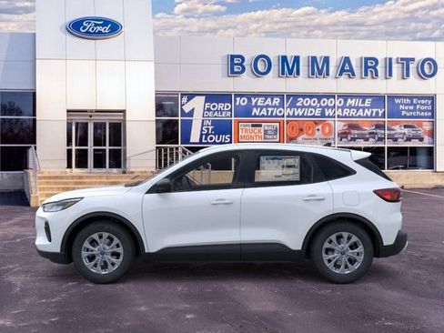 New 2026 Ford Escape Active w/ Cold Weather Package FWD image 3