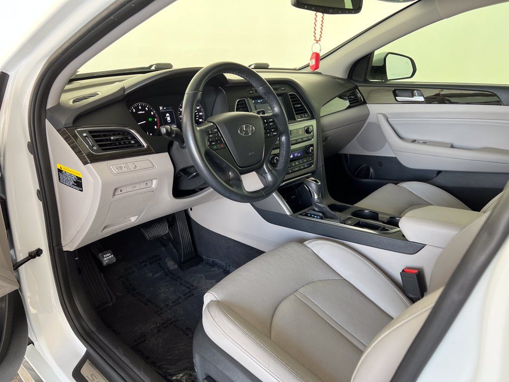 Used 2017 Hyundai Sonata Limited FWD image 19