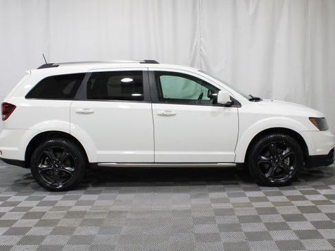 Used 2020 Dodge Journey Crossroad FWD image 29
