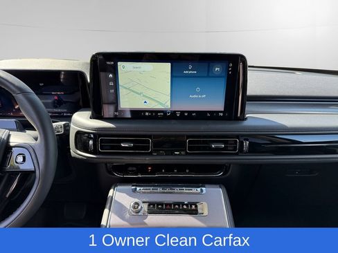 Used 2025 Lincoln Aviator 2WD image 11