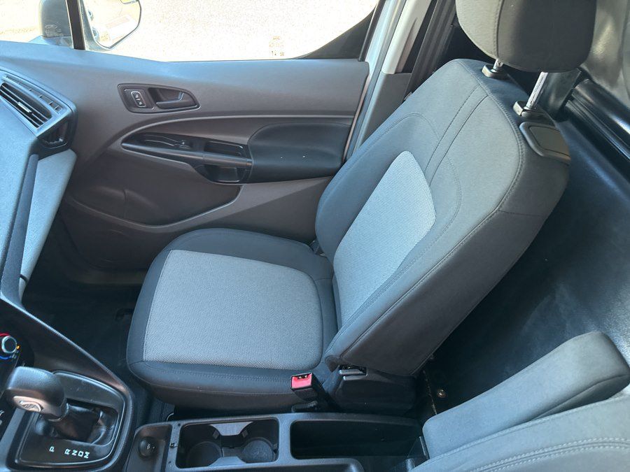 Used 2022 Ford Transit Connect XL FWD image 17
