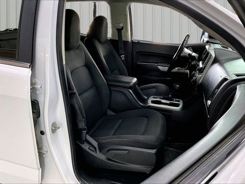 Used 2015 Chevrolet Colorado LT AWD/4WD image 29