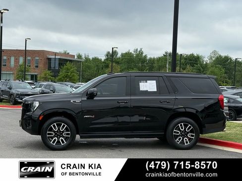 Used 2022 GMC Yukon AT4 w/ Technology Package AWD/4WD image 5