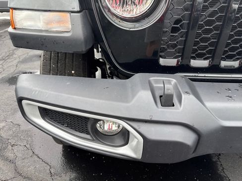 Used 2023 Jeep Gladiator Sport AWD/4WD image 10