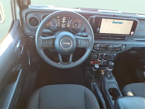Used 2024 Jeep Wrangler Unlimited Rubicon image 9
