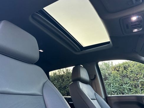 Used 2022 Chevrolet Silverado 1500 LTZ image 16