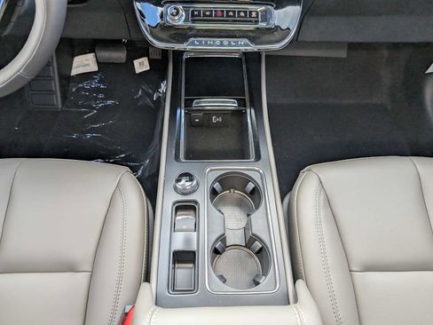 New 2026 Lincoln Corsair Premiere AWD/4WD image 13