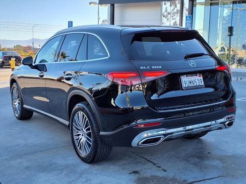 Used 2025 Mercedes-Benz GLC 300 image 21