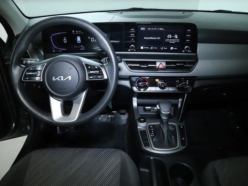 Used 2024 Kia Seltos LX AWD/4WD image 31