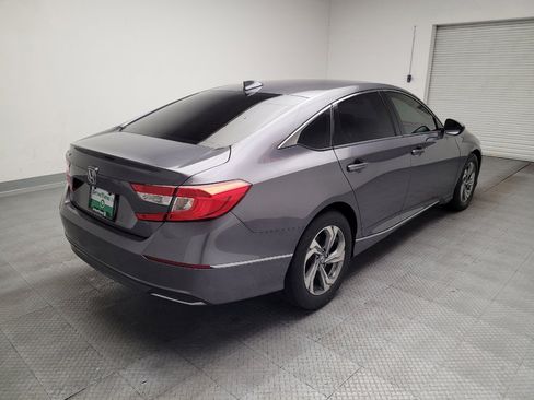 Used 2018 Honda Accord EX image 9