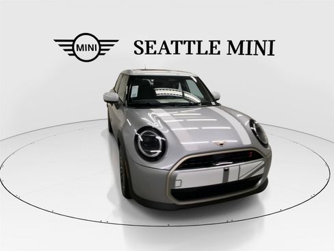 New 2026 MINI Cooper S image 3