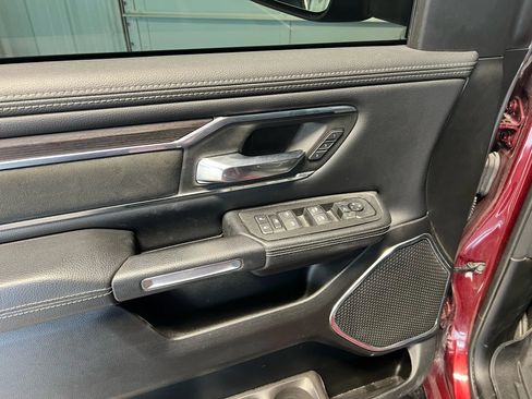 Used 2025 RAM 1500 Laramie AWD/4WD image 6