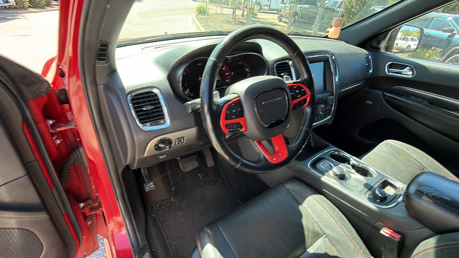 Used 2015 Dodge Durango R/T w/ Blacktop Package AWD/4WD image 27