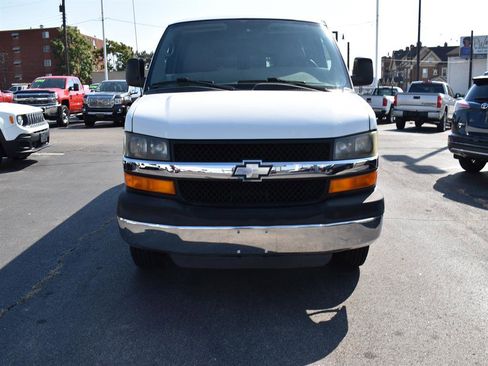 Used 2010 Chevrolet Express 3500 LT w/ LT Preferred Equipment Group image 2