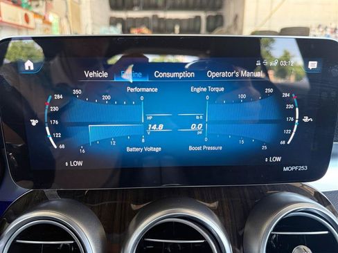 Used 2020 Mercedes-Benz GLC 300 4MATIC image 23