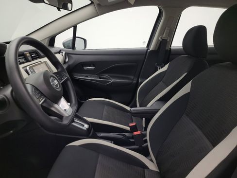 Used 2020 Nissan Versa SV FWD image 17