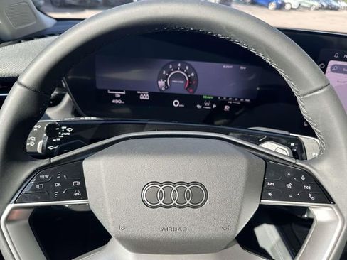 New 2026 Audi Q3 quattro 2.0T AWD/4WD image 10
