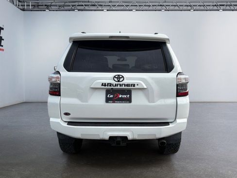 Used 2018 Toyota 4Runner SR5 Premium image 14