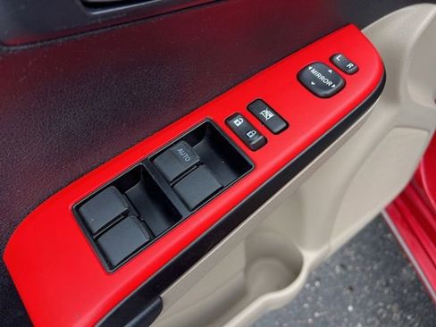 Used 2012 Toyota Camry LE image 23