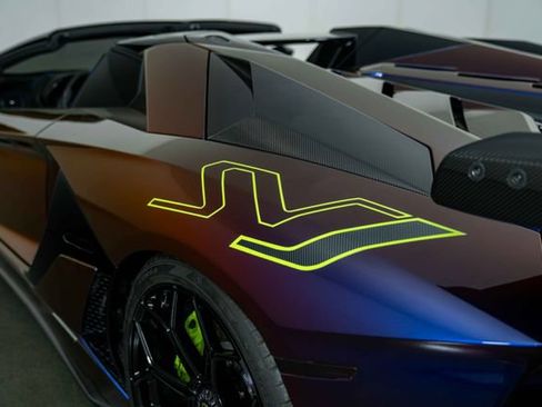 Used 2021 Lamborghini Aventador SVJ AWD/4WD image 31