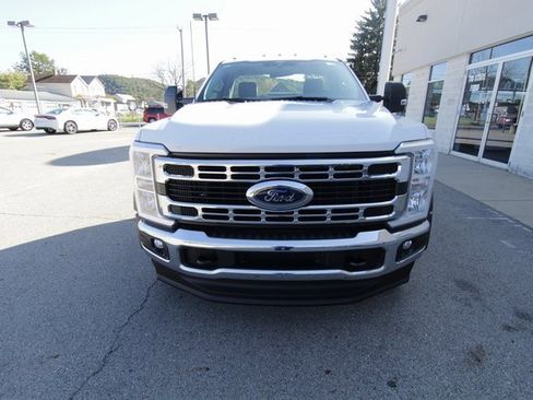 New 2024 Ford F550 4x4 Regular Cab Super Duty image 2