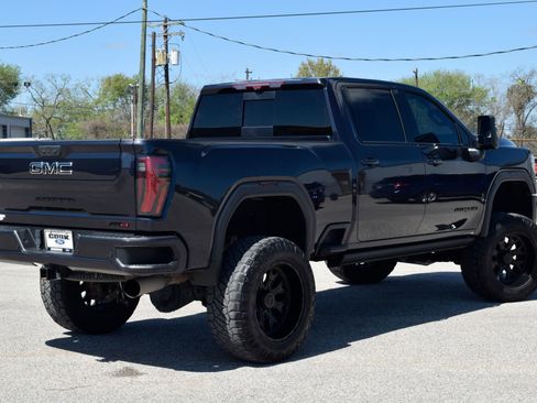 Used 2024 GMC Sierra 2500 AT4 w/ AT4 Premium Plus Package image 6