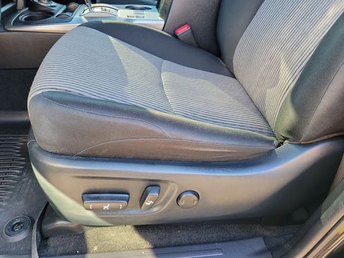 Used 2023 Toyota 4Runner SR5 image 5