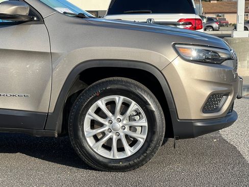 Used 2020 Jeep Cherokee Latitude image 34