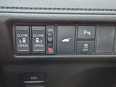 New 2026 Honda Odyssey Touring image 19