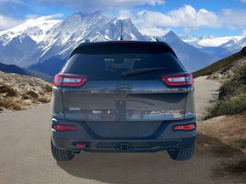 Used 2016 Jeep Cherokee Trailhawk w/ Comfort/Convenience Group image 4