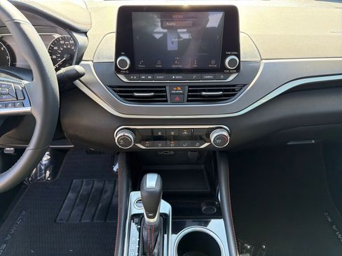 Certified 2024 Nissan Altima 2.5 SR image 15