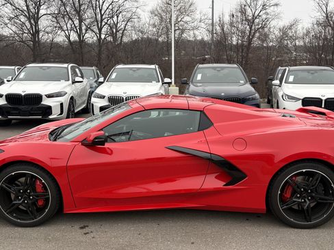 Used 2024 Chevrolet Corvette Stingray Convertible w/ Z51 Performance Package image 7