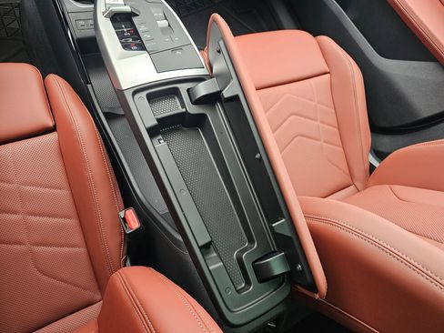 New 2026 BMW X2 xDrive28i w/ Technology Package image 25