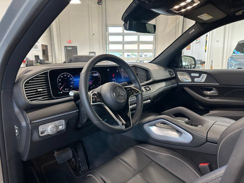 Used 2024 Mercedes-Benz GLE 450 4MATIC image 15