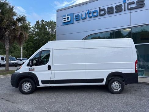 Used 2021 RAM ProMaster 2500 FWD image 2