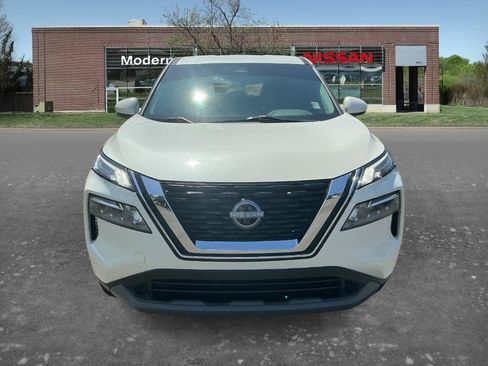 Certified 2023 Nissan Rogue SV FWD image 6