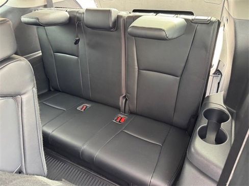 Used 2020 Toyota Highlander Limited image 15