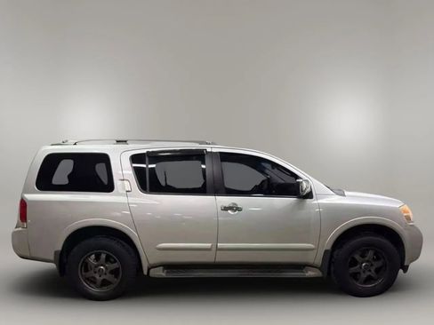Used 2012 Nissan Armada SV image 2