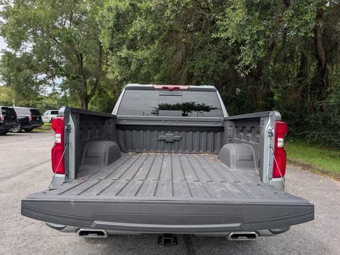 Used 2025 Chevrolet Silverado 1500 High Country w/ Technology Package AWD/4WD image 35