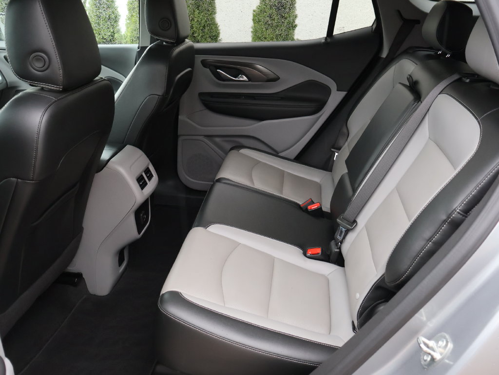 Certified 2024 GMC Terrain SLT FWD image 9
