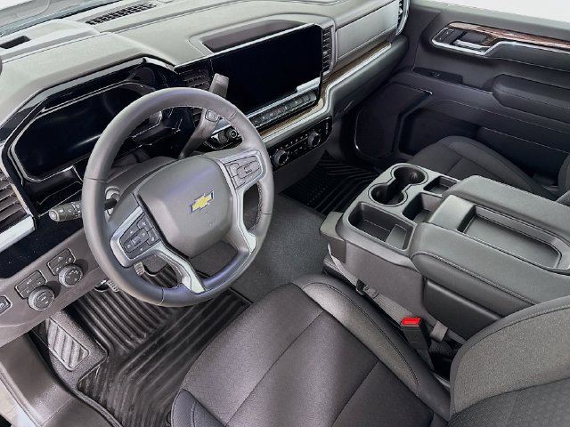Used 2026 Chevrolet Silverado 1500 LT AWD/4WD image 12
