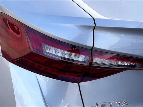 Used 2024 Volkswagen Jetta S image 28