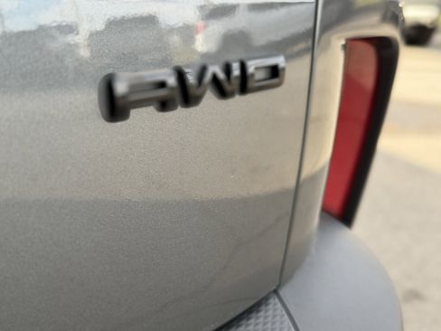 Used 2022 Ford Escape SEL w/ SEL Stealth AWD Package image 8